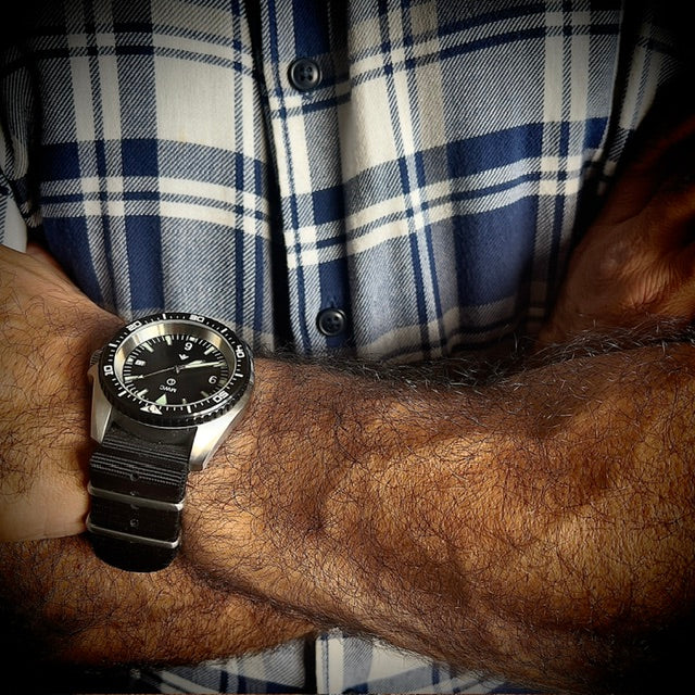 MWC Heavy Duty 300m Military Divers Watch in Stainless Steel Case (Quartz) with Sapphire Crystal and Ceramic Bezel