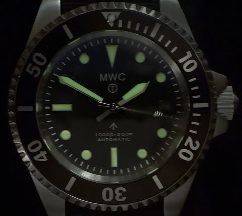 MWC 24 Jewel 1982 Pattern 300m Automatic Military Divers Watch with Sapphire Crystal on a Matching Stainless Steel Bracelet (Non Date Version)